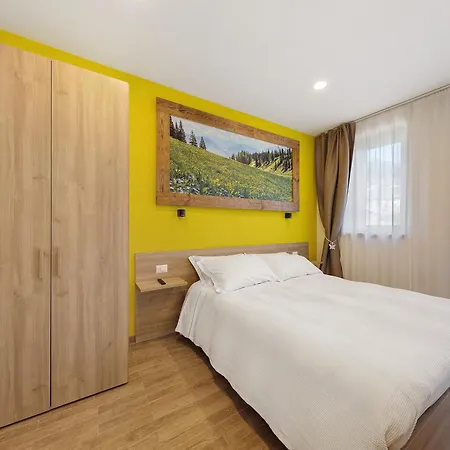 Turistico Alle Arce 3* دوميج دي كادور