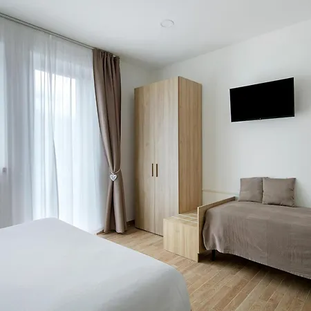 Turistico Alle Arce بيت ضيافة 3*